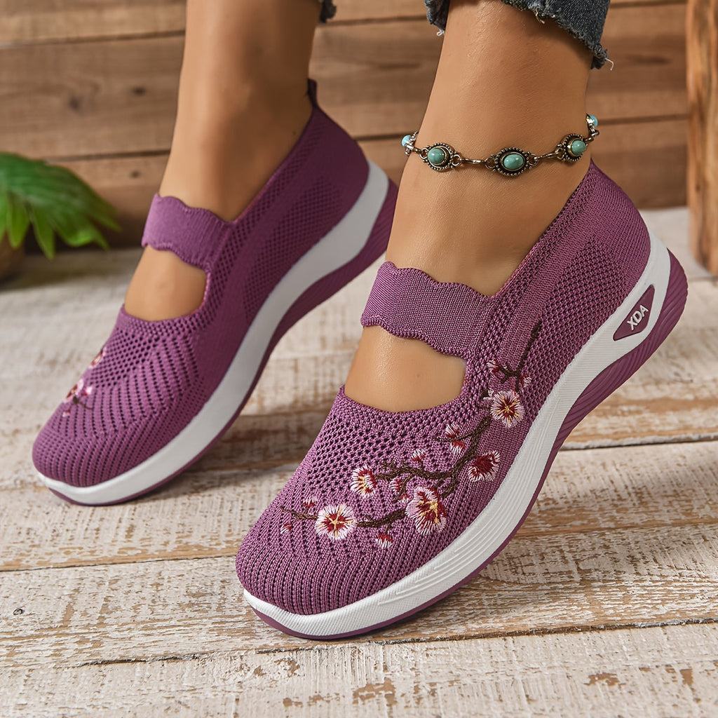 Relaxed Everyday Sandals for Spring Walking Comfort