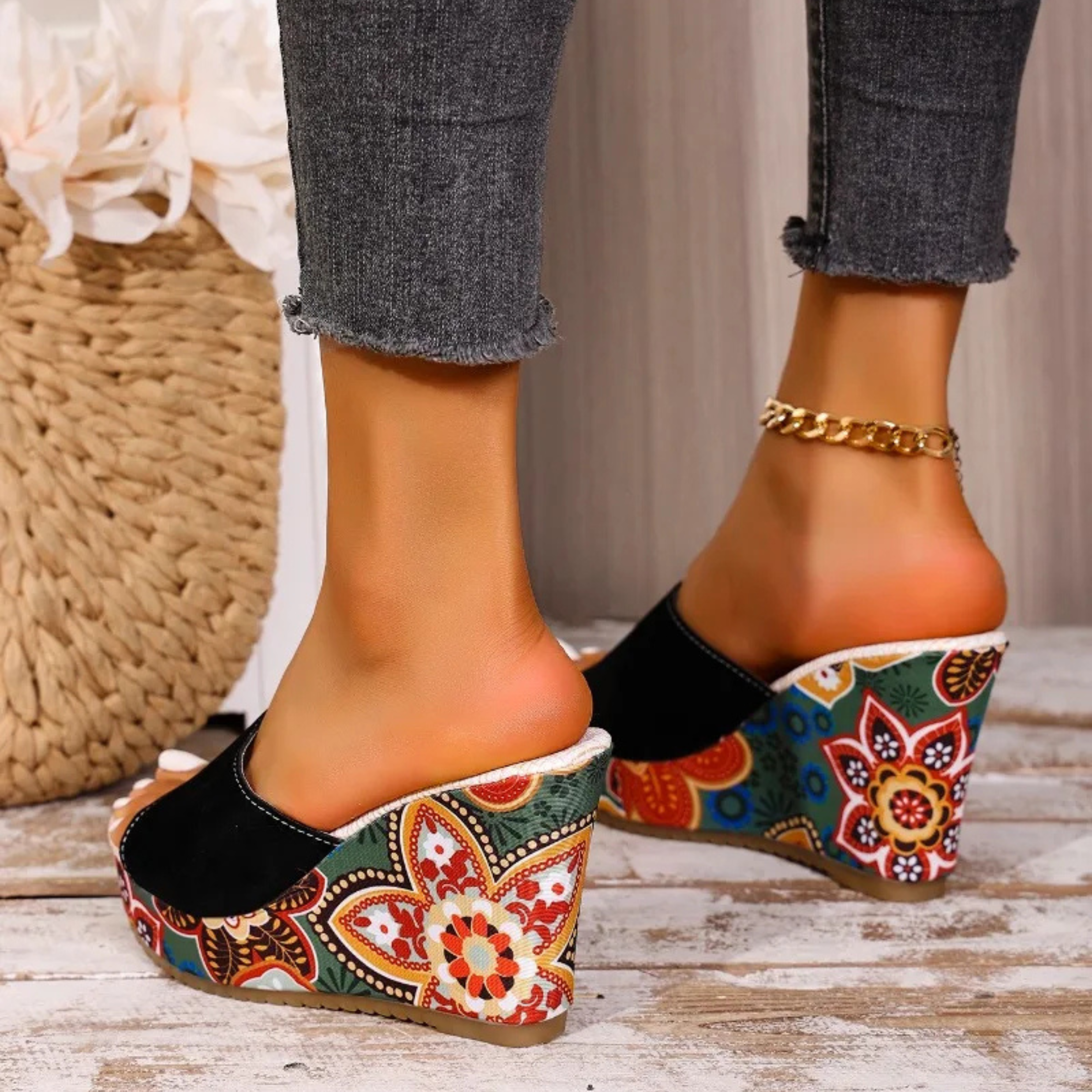 Relaxed Velvet Wedge Sandal Bohemian Summer Fit