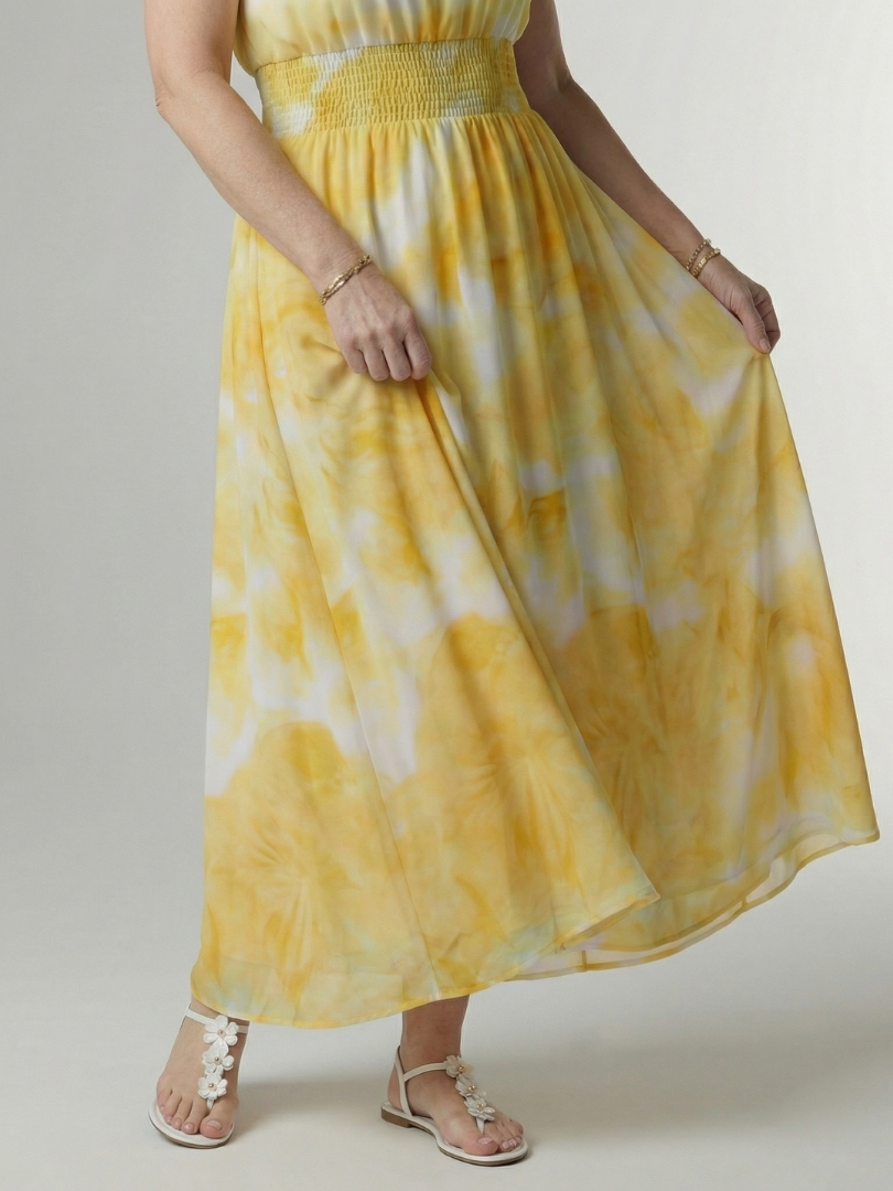 Elegant Smocked Halterneck Midi Dress Summer
