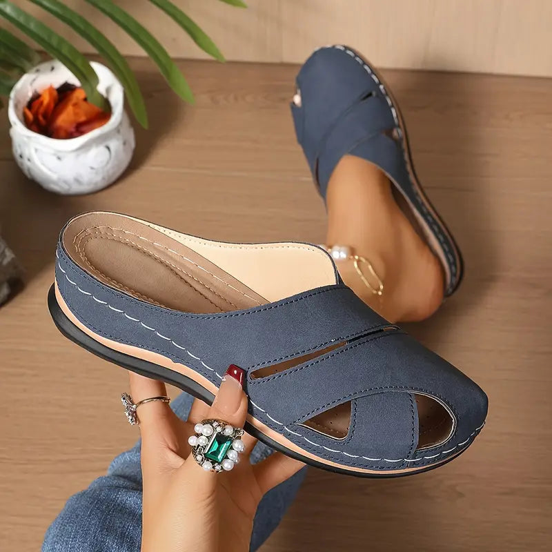 Elegant Breathable Round-Toe Sandal for Summer