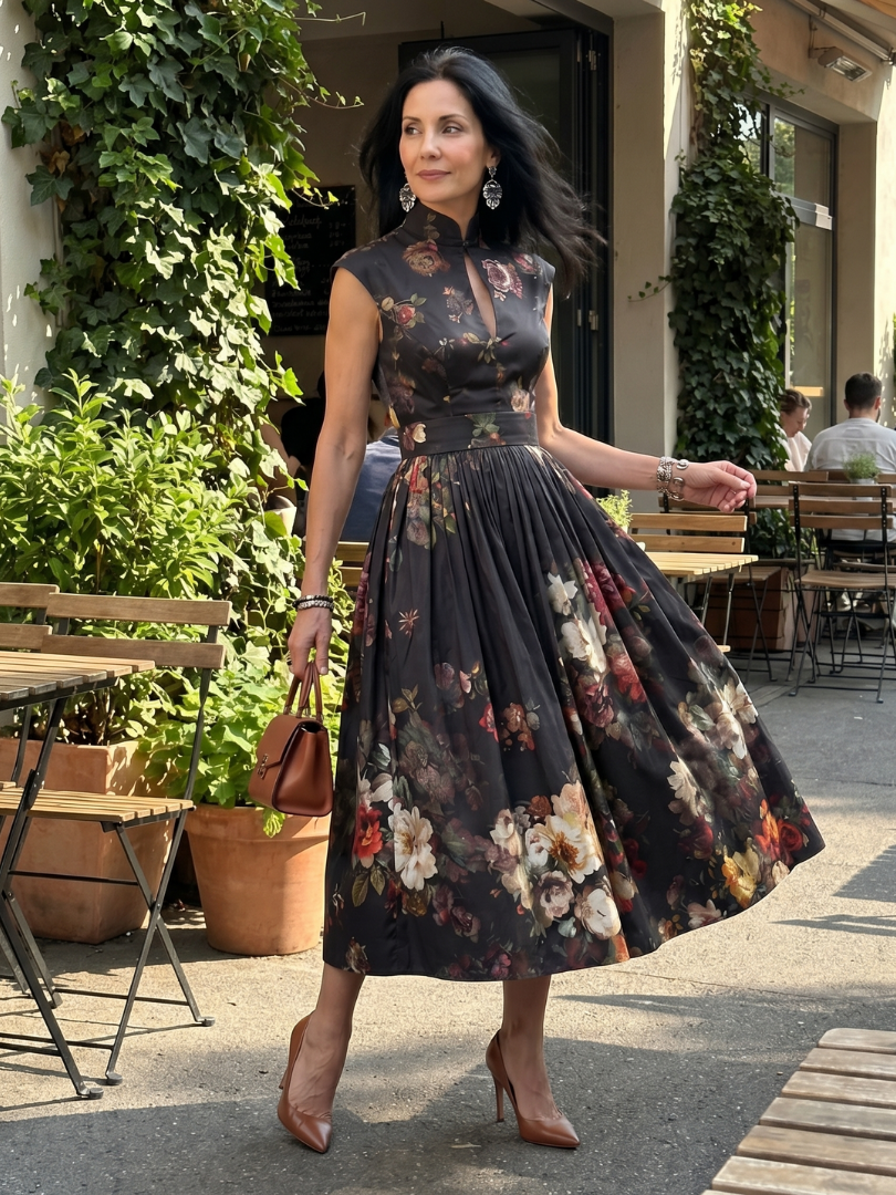 Elegant Keyhole Pleated Midi Dress with High Neck Detail