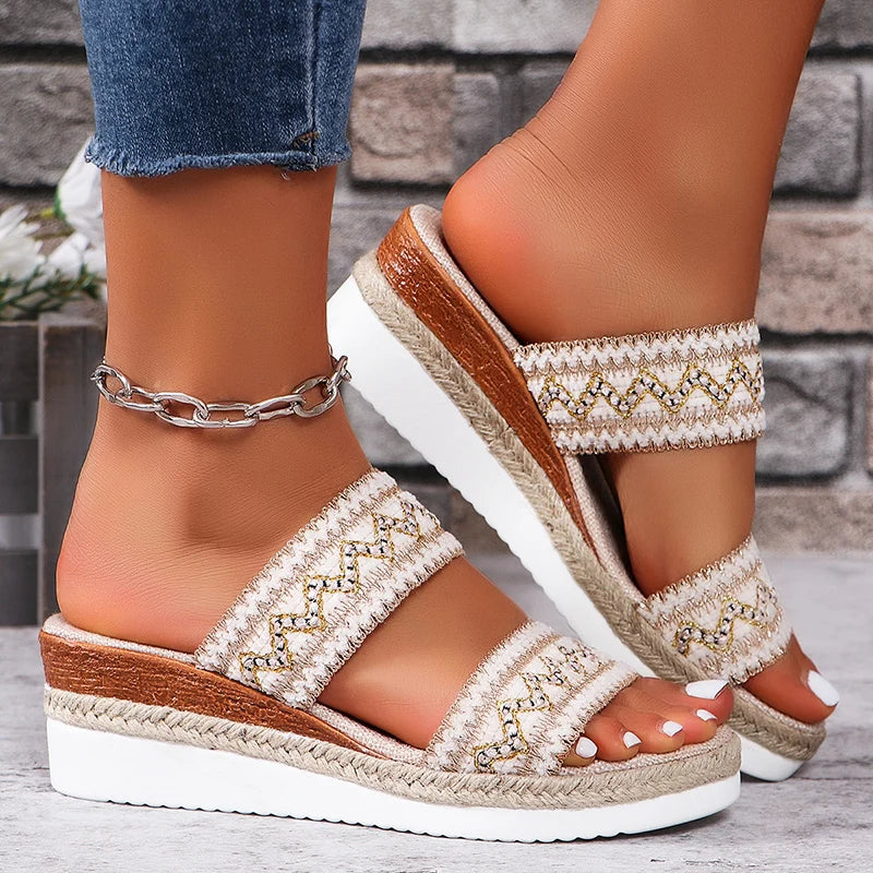 Stylish Women's Slip-On Sandals Summer Lightweight Comfort Fit