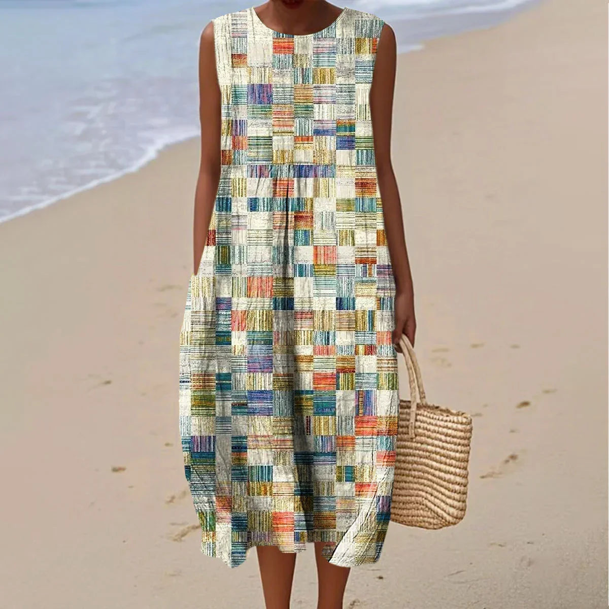 Elegant Sleeveless Summer Dress with Pockets