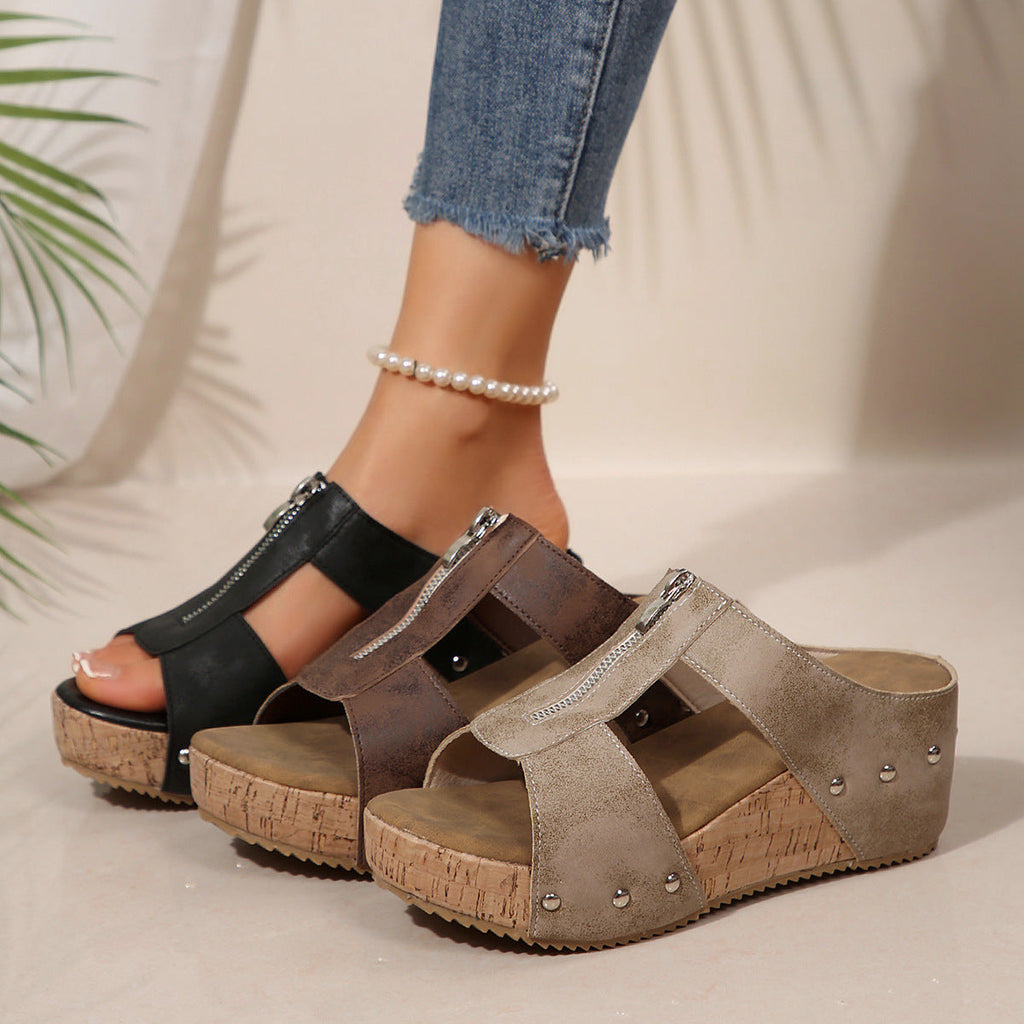 Relaxed Fit Summer Sandals with Cushioned Sole